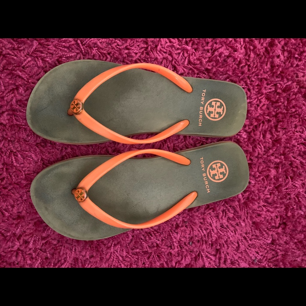 💯 Authentic Tory Burch Flip Flops